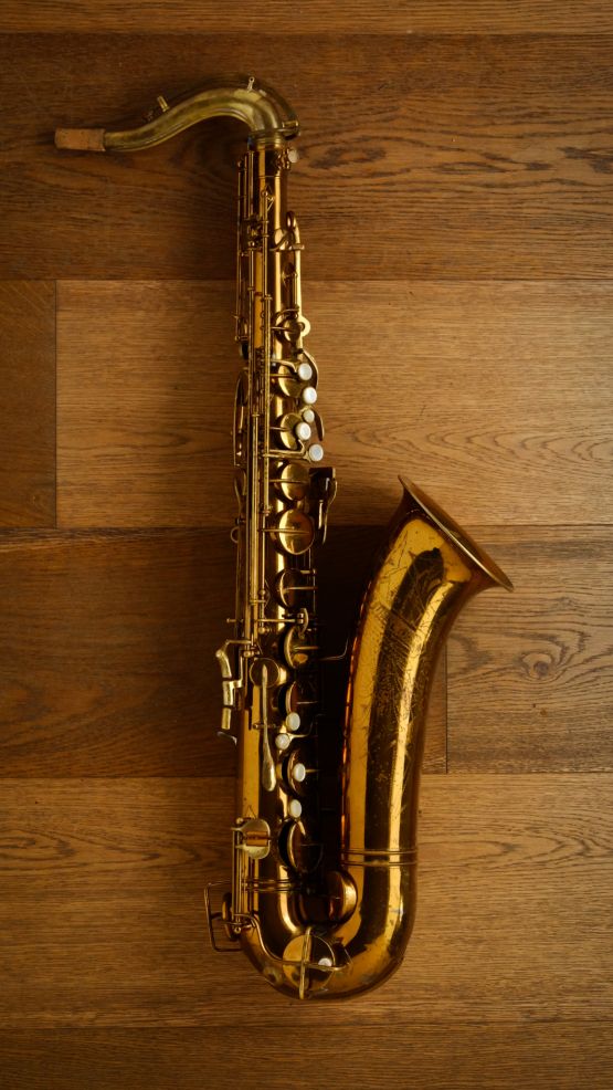 (Used) Buescher Aristocrat 'Art Deco' Series I Tenor Sax circa.1936 image